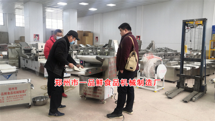 洛陽客戶訂購(gòu)面館燴面機(jī)(圖2)